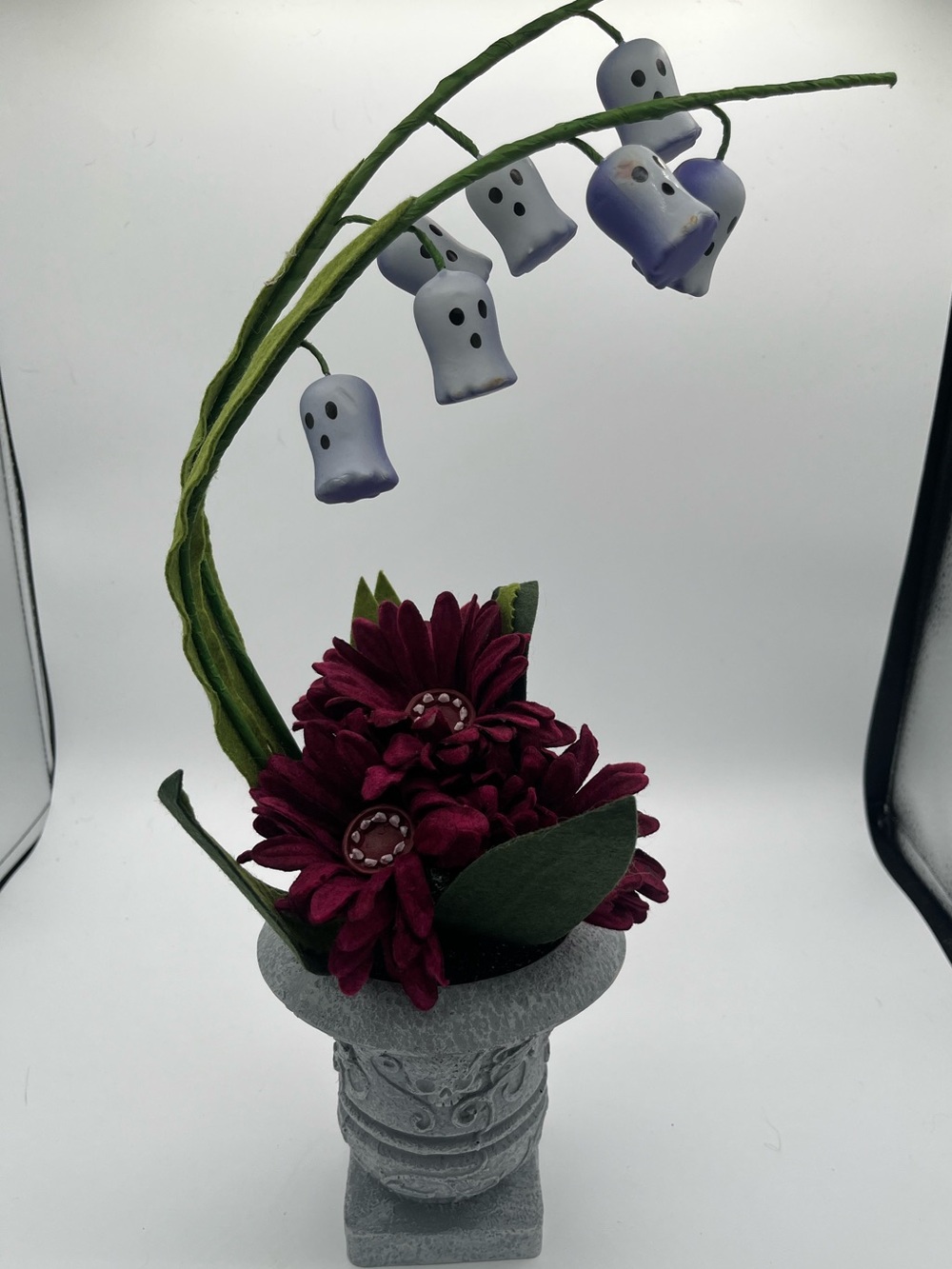 Hyde & Eek Target Ghoulish Gardens Boo Bells Halloween Plant Decor 2022